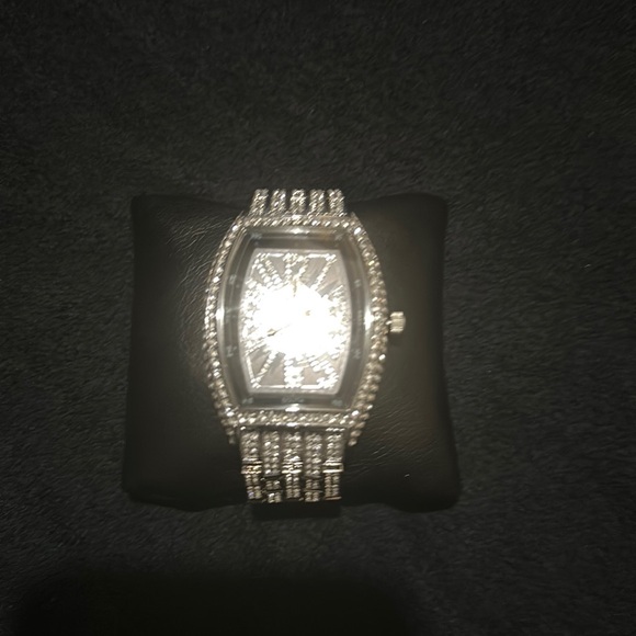 Moissanite Watch - Picture 1 of 6